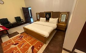 Stay Inn Guest House